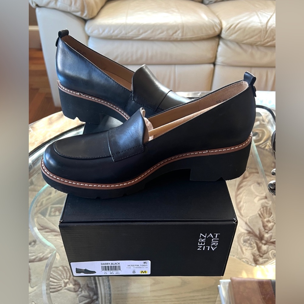 NATURALIZER - DARRY LUG SOLE LOAFER
